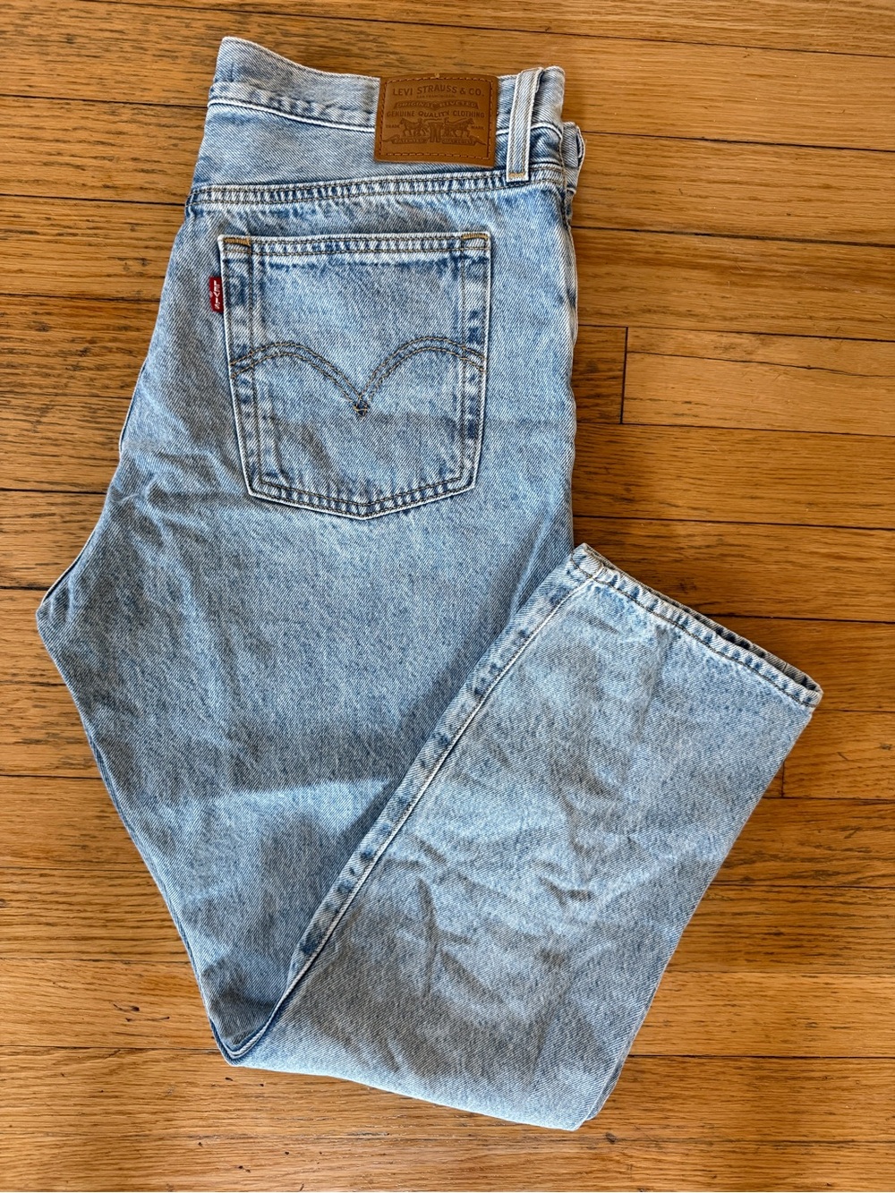 Levi's Men's Light Wash Straight-Leg Jeans